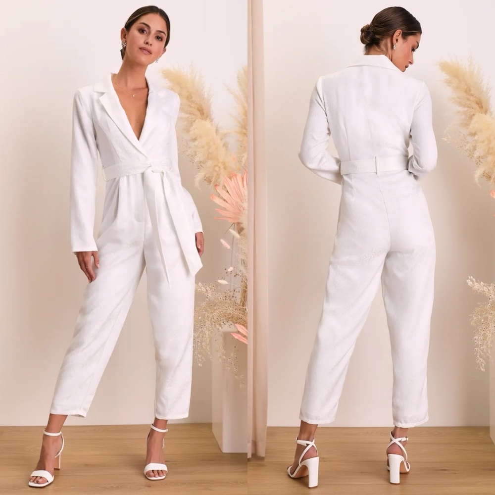 Lulus Ivory Jacquard Collared Surplice Belted Long Sleeve Jumpsuit Womens XL NWT